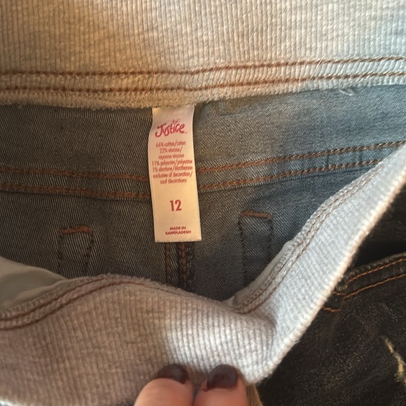 Justice denim shorts 🩳 - Picture 2 of 3